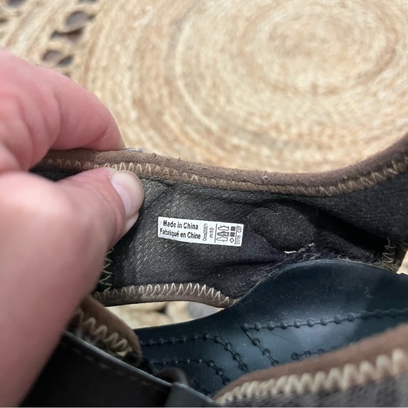 Crocs Swiftwater Disney Mickey Mouse Sandals  Brown Mesh Shoes - Mens 10 - Picture 5 of 5